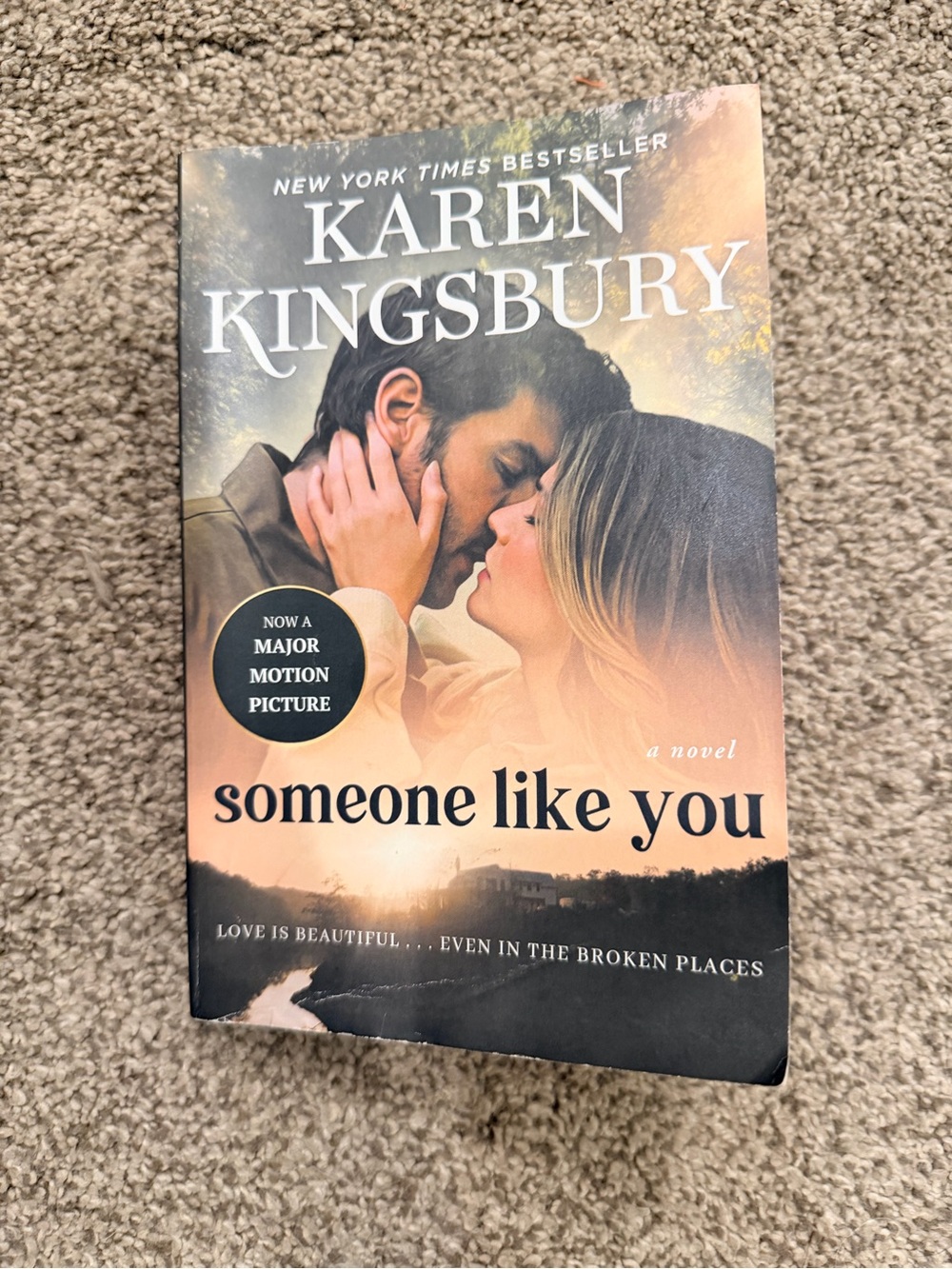 Karen Kingsbury "Someone Like You" Paperback Romance Novel - Peach & Cream Cover